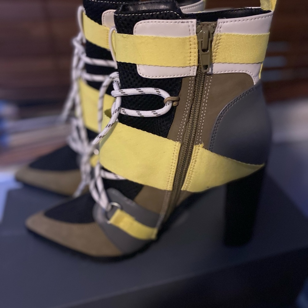 Steve Madden boots
